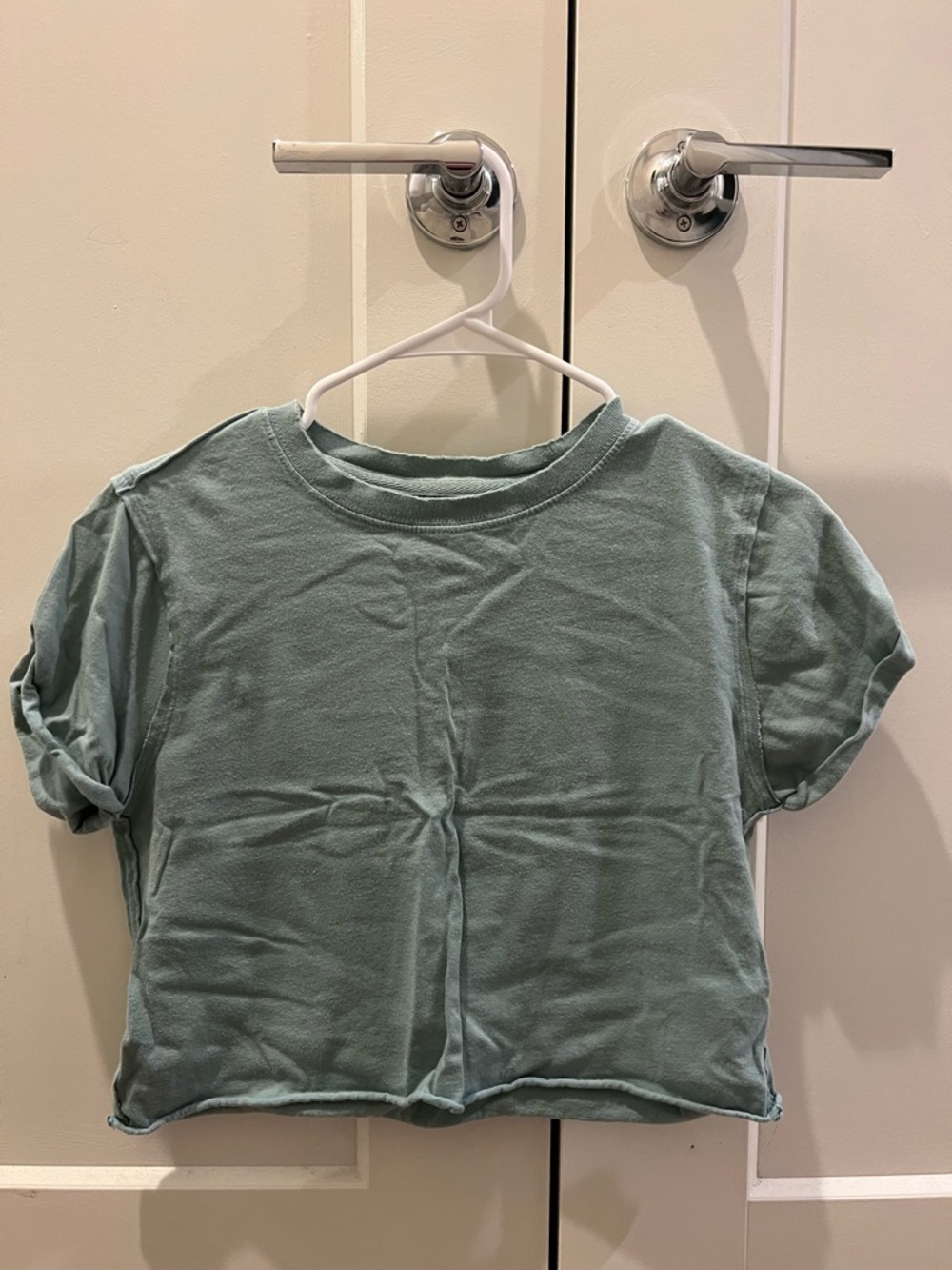 Free People Short Sleeve Cropped Tee in Sage Green